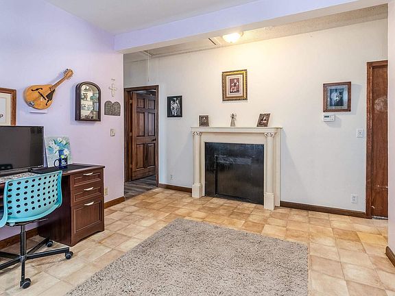 4th image of 207 Sylvester Ave