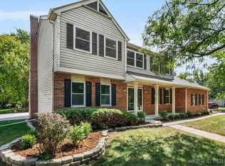 1704 Kenyon Dr, Naperville, IL 60565