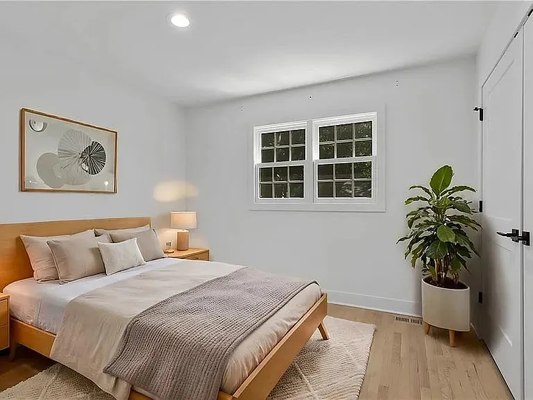 8105 Rosewood Dr — Photo 41