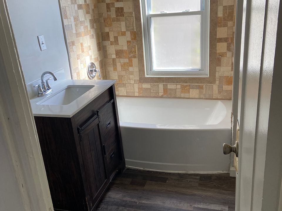 1st image of 3666 E 154th St