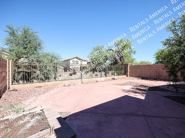 9404 W Terri Lee Dr — Photo 18
