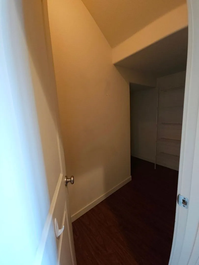 3Bd/2.5 Two Story Home - Available to View! — Photo 4