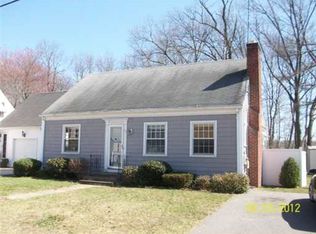 43 Howland Rd, Cranston, RI 02910