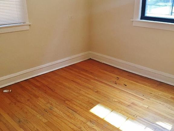 4th image of 514 W Cornelia Ave #G