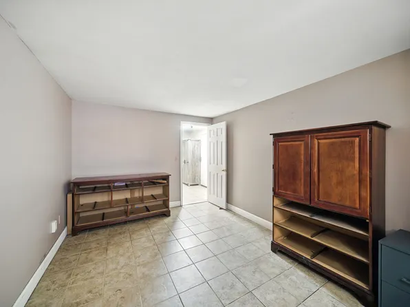 224 48th Street image 17 of 25