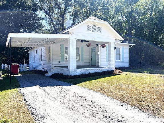 2nd image of 133 Desoto Pl
