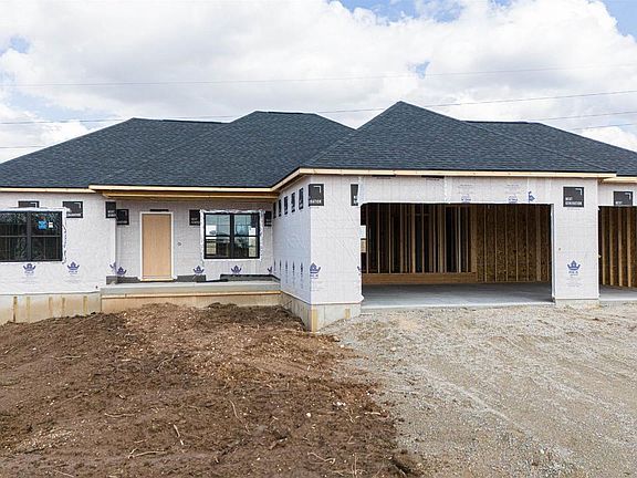 2nd image of 2050 Arbor Ridge Way