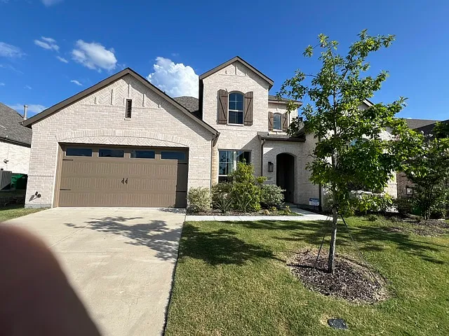 4 bed, 3348 sqft, $3,495 — Photo 2