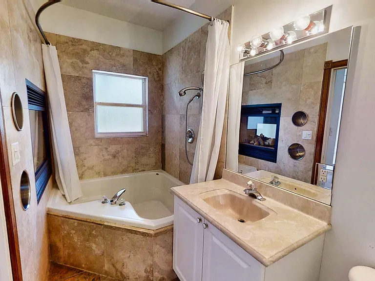 19 James Ave — Photo 11
