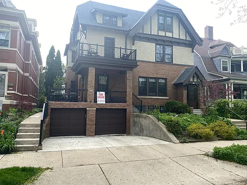 2857 N Shepard Ave #1 Photo 1