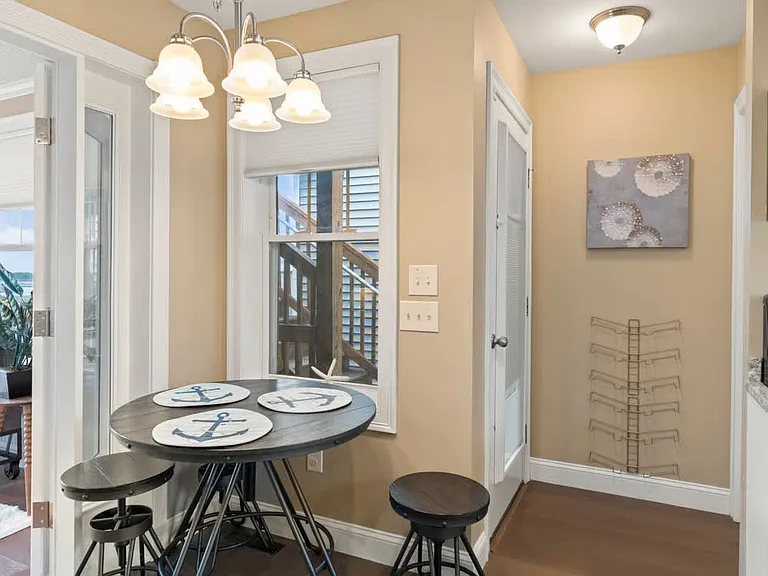 45 Post Rd #11 — Photo 7