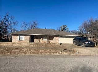 3609 Jim Robison Dr, Edmond, OK 73013