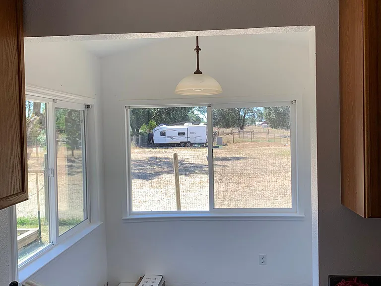 1850 Reiman Ln — Photo 21