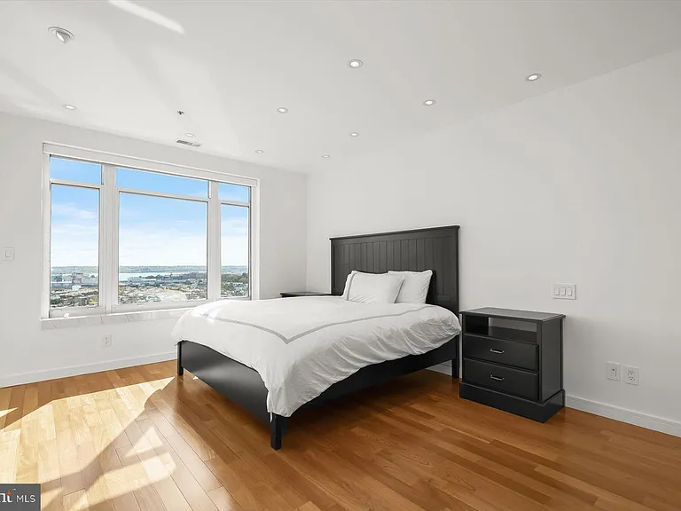 100 Harborview Dr #1901 — Photo 44