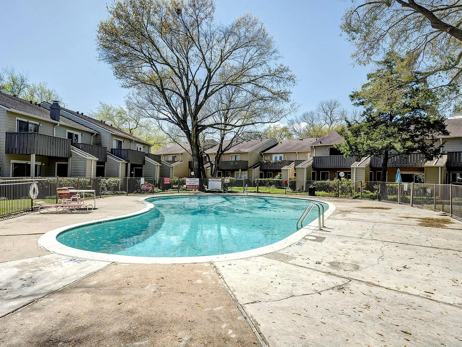 2 bed, 2.5 bath, 1460 sqft, $1,750 — Photo 2