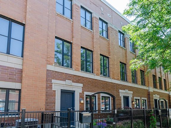 2nd image of 1125 W Monroe St