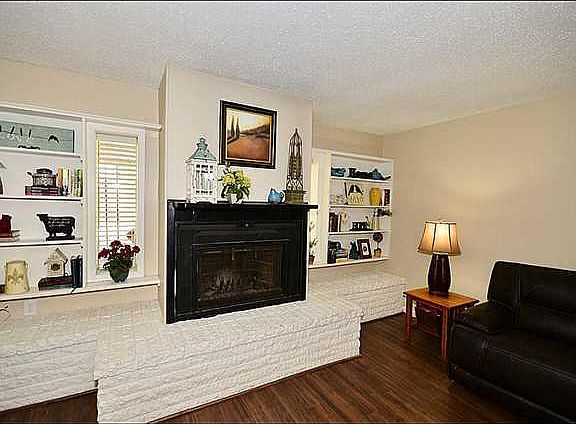 5th image of 4127 Hookheath Dr