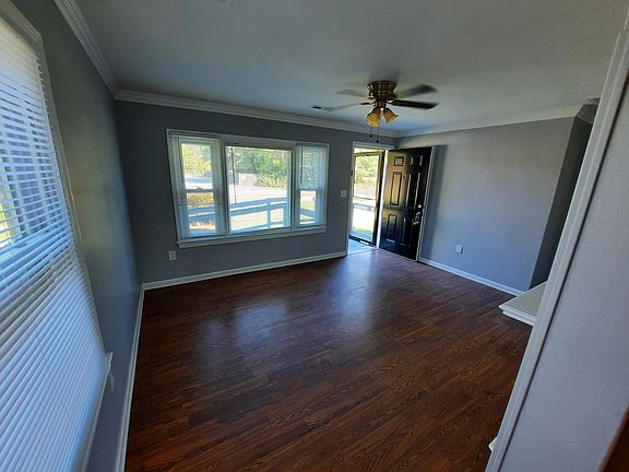 5th image of 612 Brooke St
