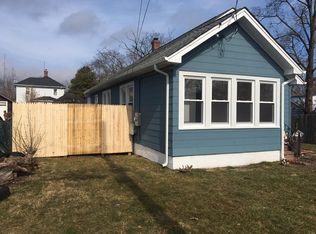 9 Henry Pl, Bay Shore, NY 11706