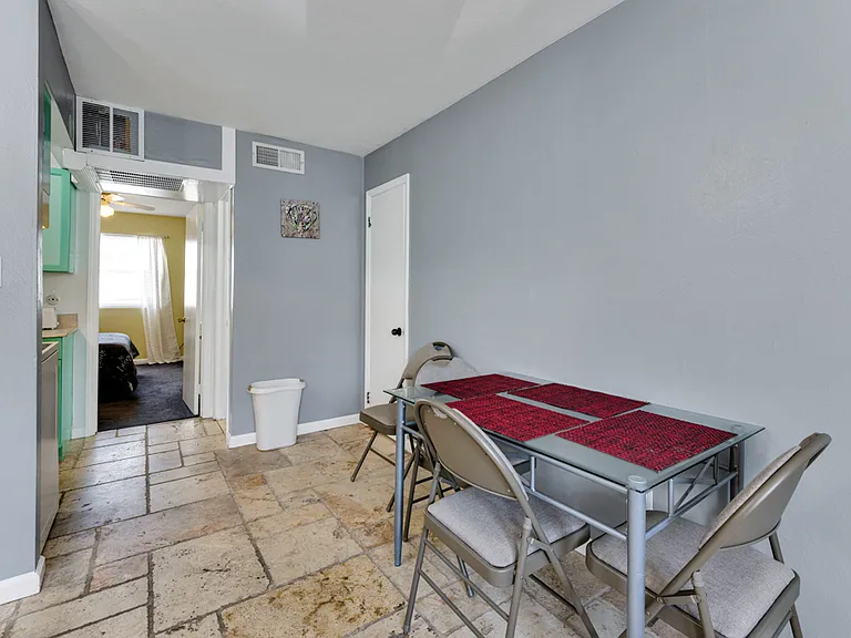 929 Pacific Ave #A — Photo 8