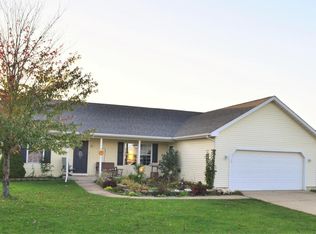 1106 Winter Cherry Ln, Vicksburg, MI 49097