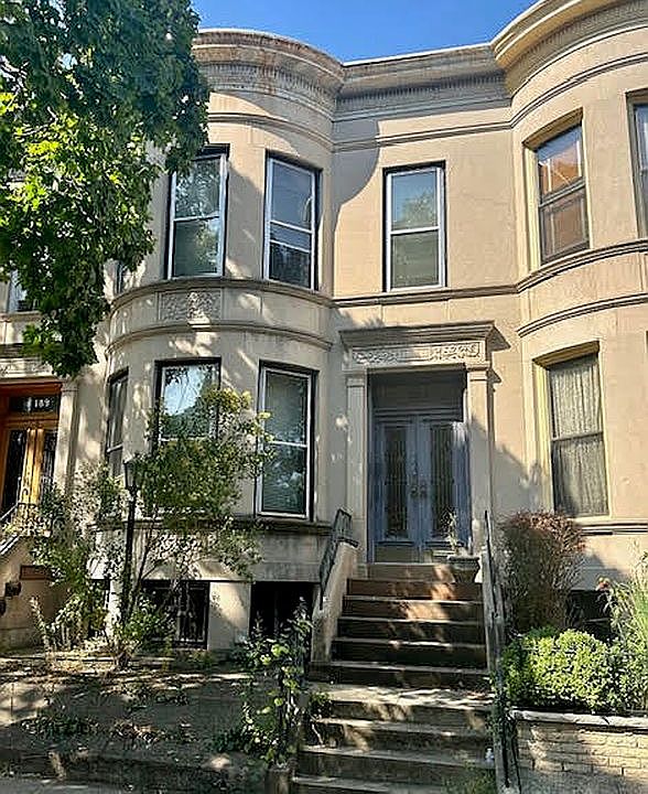2nd image of 191 Maple St