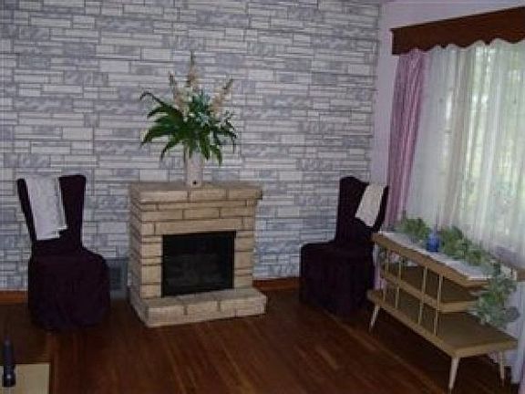 3rd image of 2910 Andrews Pl