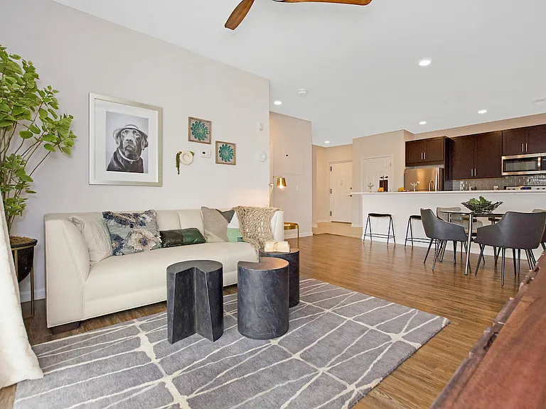 Woodmont Mews — Photo 18