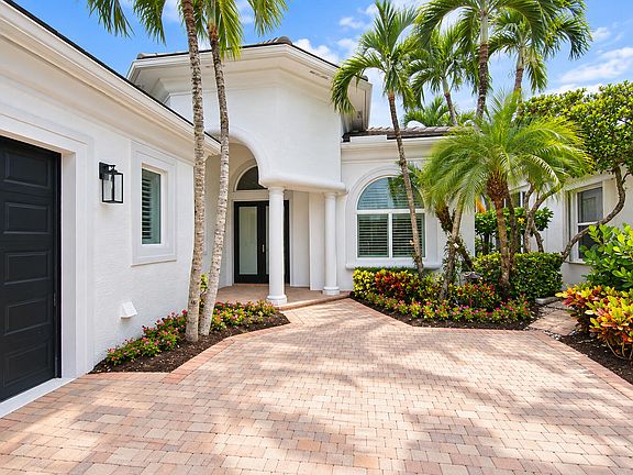 3rd image of 7952 VILLA D ESTE Way