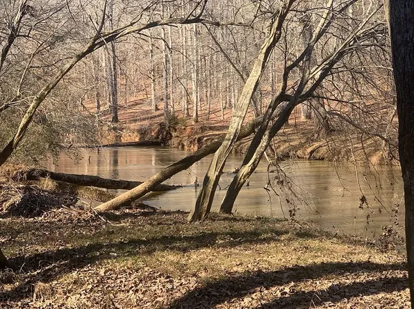 150 Saxon Woods Dr, Athens, GA 30607