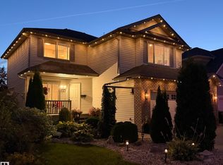 42 Carson Ct, Strathcona County, AB T8H 2G6