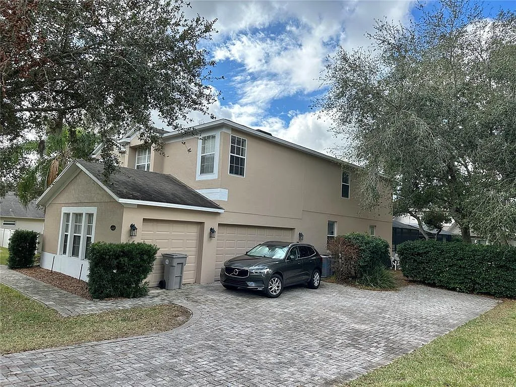 5 bed, 4.0 bath, 3532 sqft, $3,500 — Photo 2