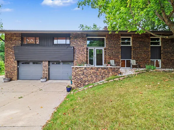 14160 Oak Hollow Dr, Big Rapids, MI 49307