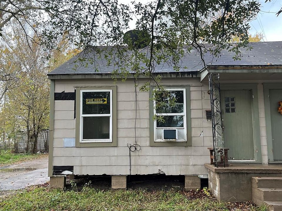 1st image of 2308 8th St