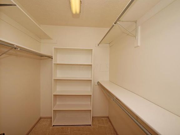 2nd image of 258 Villa Oaks Ln