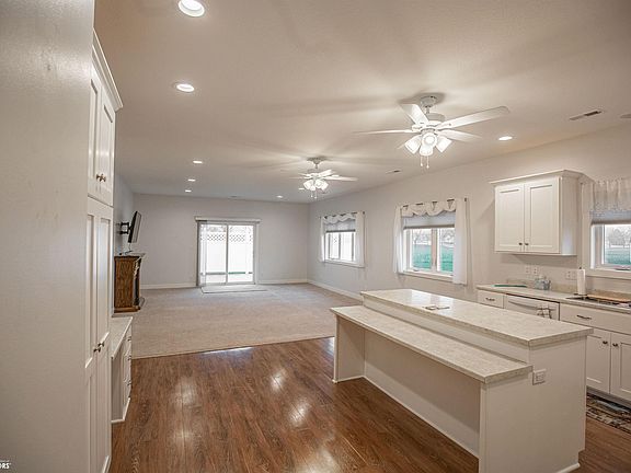 2nd image of 2410 Eastland Dr