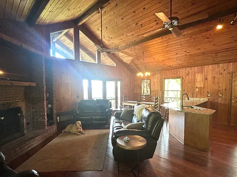 240 Rose Ln — Photo 19