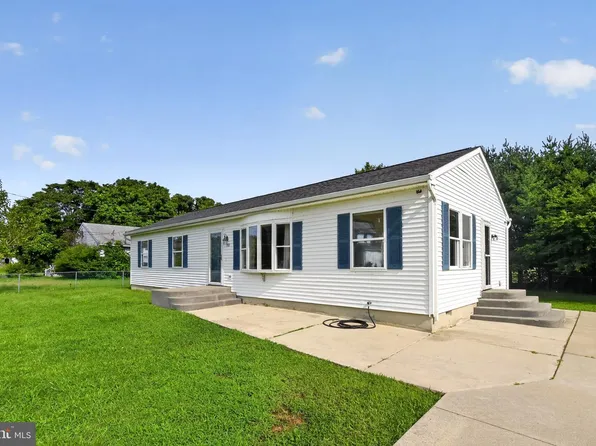 112 E Atlantic Ave, Minotola, NJ 08341