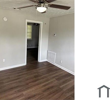 2nd image of 483 Harold St