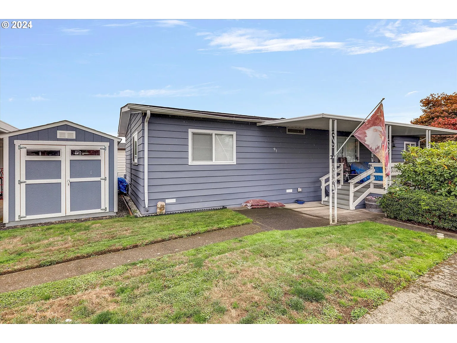 2511 SE River Rd Unit 97 photo 1