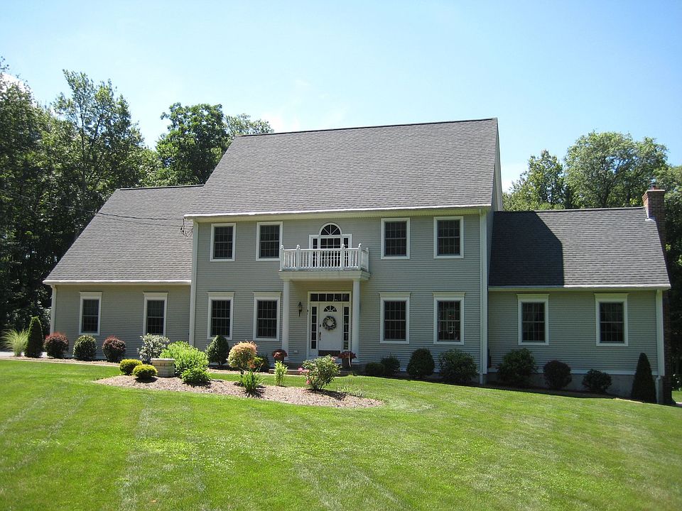 Classic 3,100 square foot colonial 
