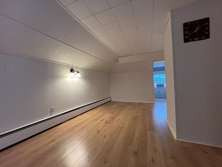 136 Sanders Rd — Photo 26