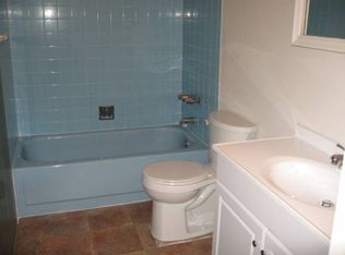 225 Hill Rise, Calverton, NY 11933