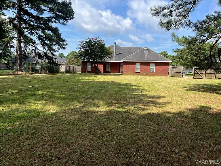 140 Grand Ridge Ln — Photo 5