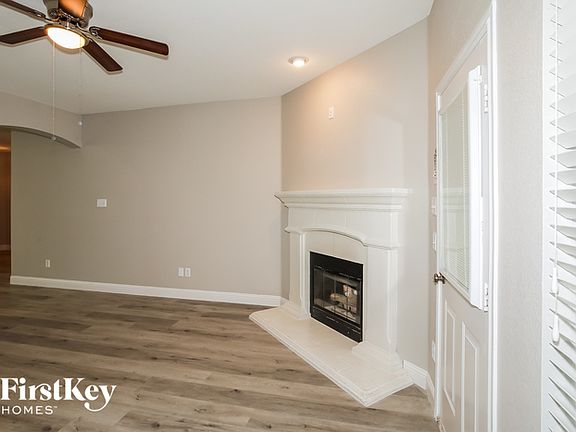 2nd image of 12925 Farmington Dr