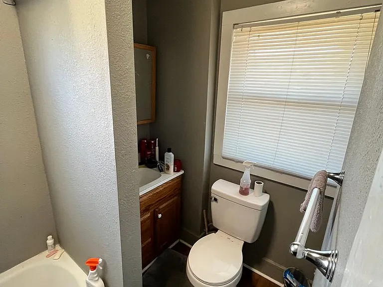3309 University Ave — Photo 20