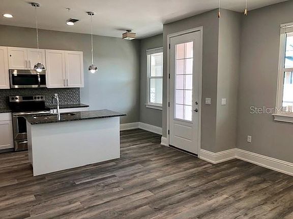 5th image of 101 2nd Ave N #307