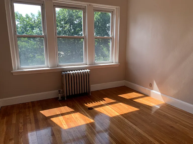 27 Lanark Rd #2 — Photo 15