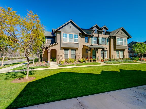 2nd image of 2923 Rocky Mountain Dr #8