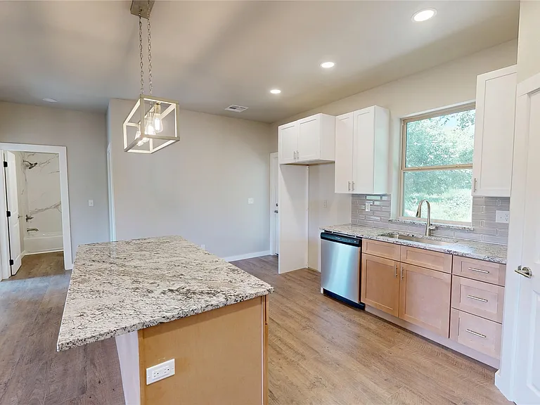8761 S 4180th Rd — Photo 6